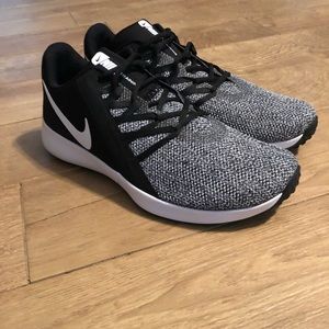 Nike Varsity Compete Trainer